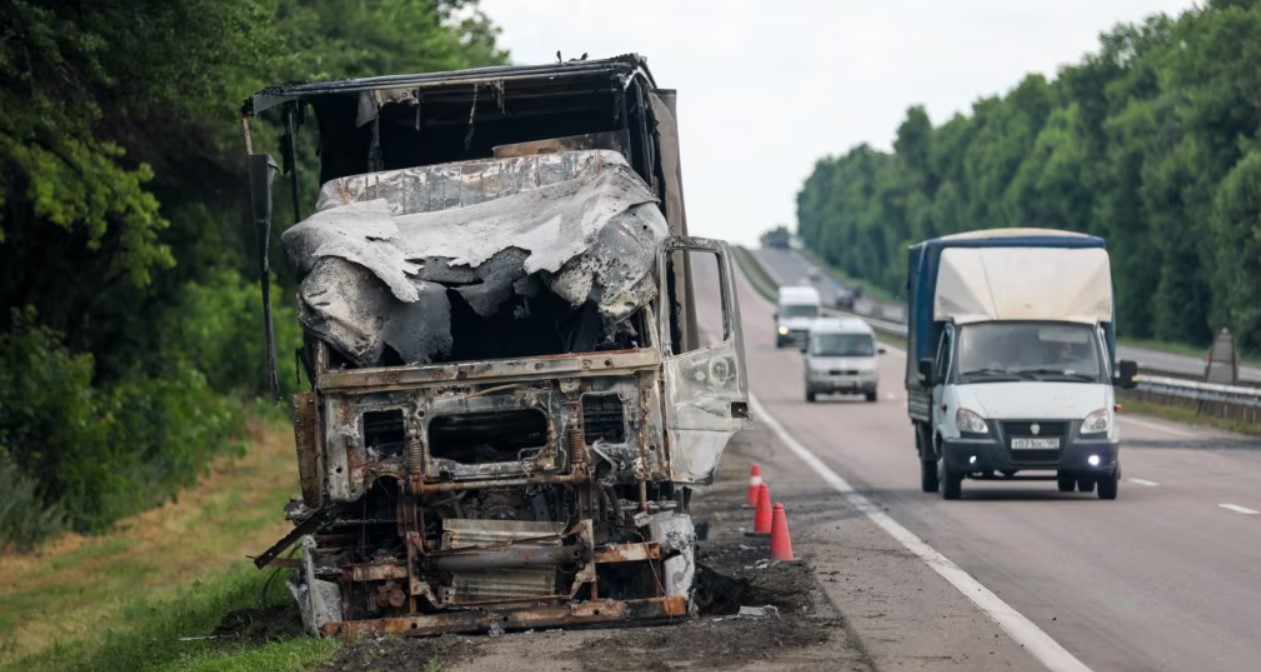 Сили оборони вразили підстанцію та техніку РФ у районі Єнакієвого Сили оборони вразили підстанцію та техніку РФ у районі Єнакієвого